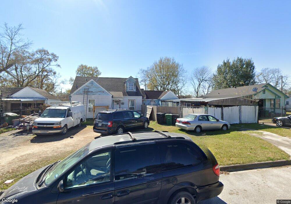 8124 Ithaca St, Houston, TX 77017 - photo 1