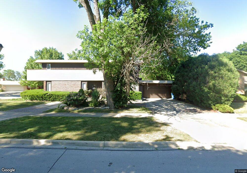 349 E Laurel Ave, Elmhurst, IL 60126 - photo 1