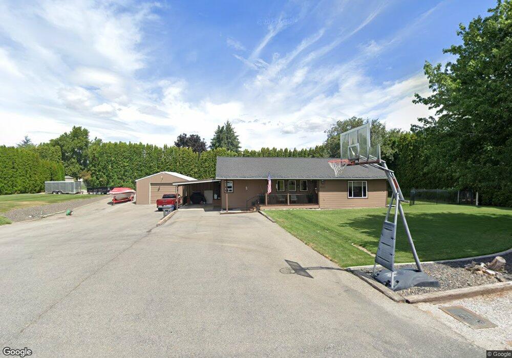 3013 1st St SE, East Wenatchee, WA 98802 - photo 1