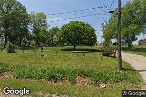 1059 N 5th St, Tecumseh, NE 68450
