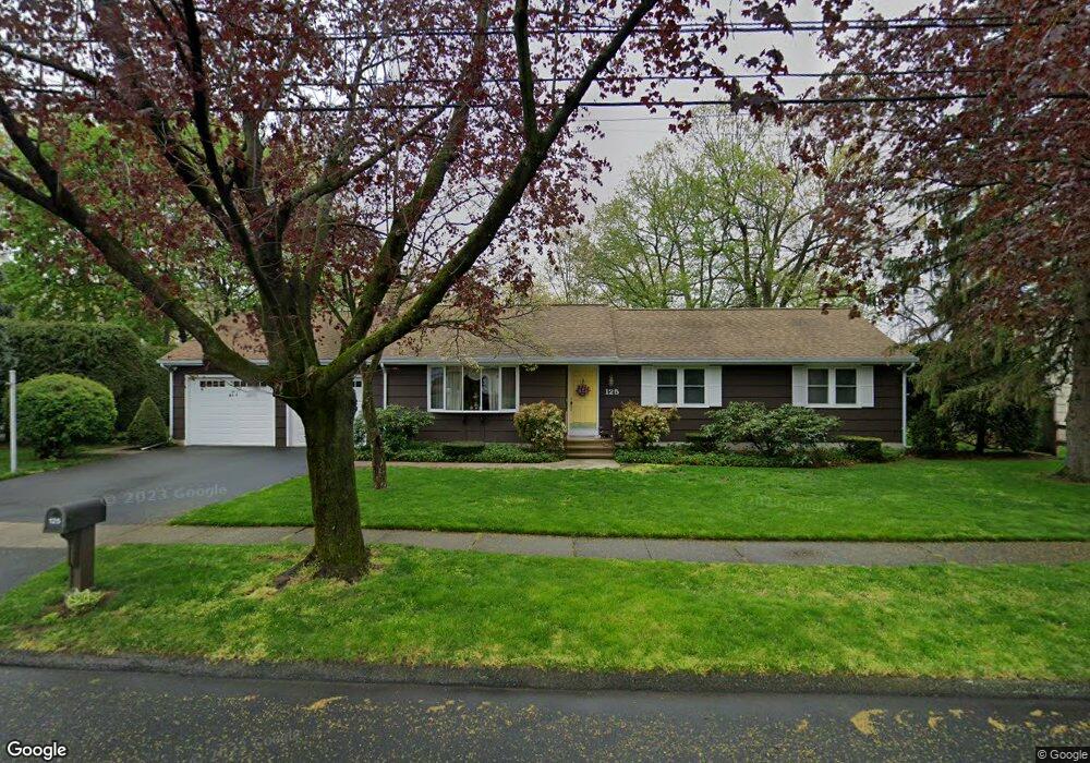 125 Sheffield Dr, Stratford, CT 06614 - photo 1