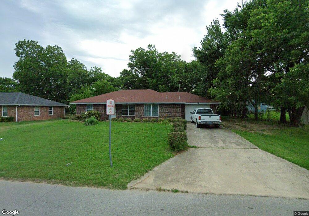 914 A St NE, Ardmore, OK 73401 - photo 1