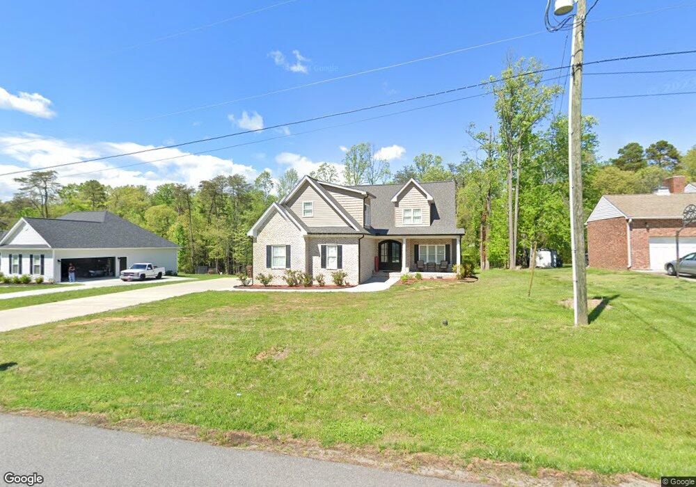 2212 Plainview Dr, High Point, NC 27265 - photo 1