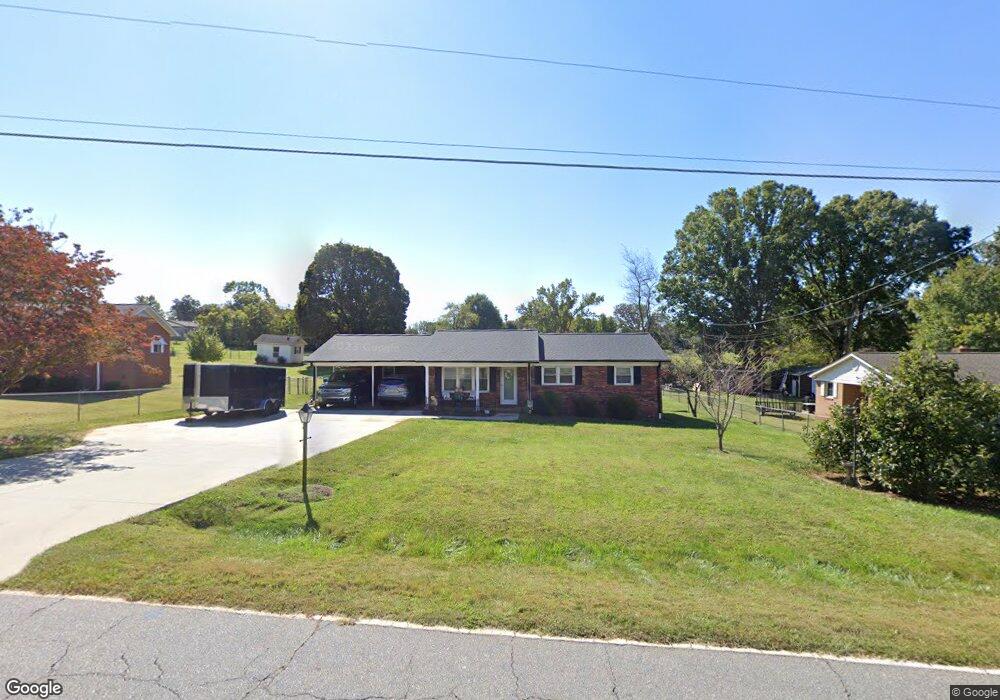 177 W Debbie Ln, Statesville, NC 28625 - photo 1