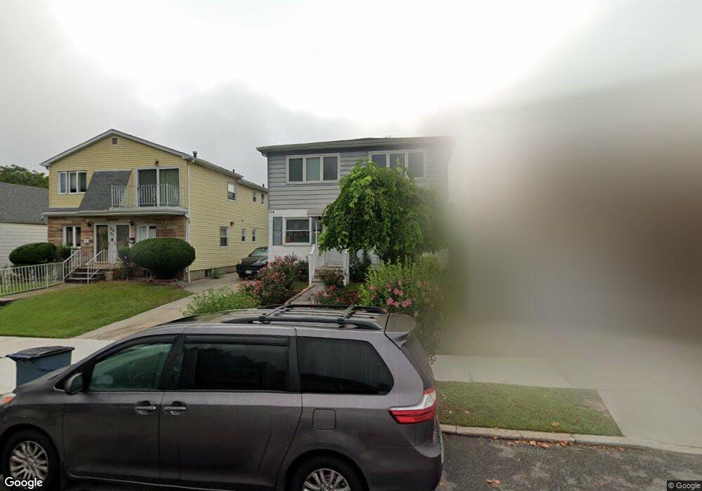 5011 189th St, Fresh Meadows, NY 11365 - photo 1