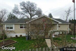 8 Penn St, Manor, PA 15665