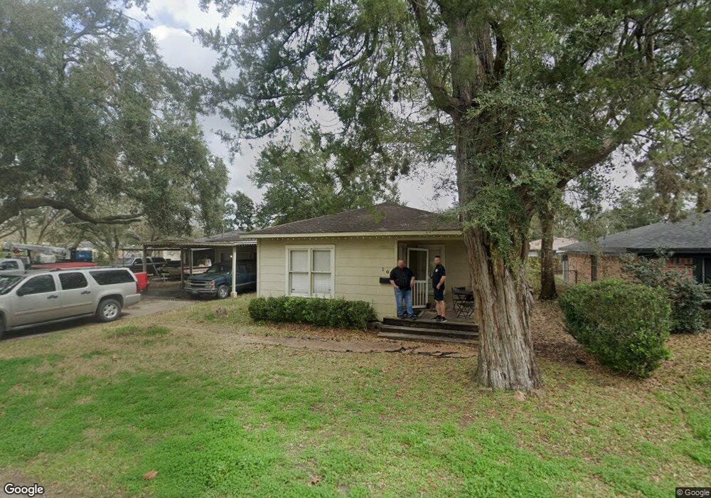 109 S Coffelt St, Alvin, TX 77511 - photo 1