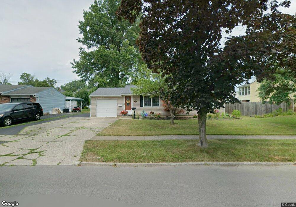 864 Deerfield Dr, North Tonawanda, NY 14120 - photo 1