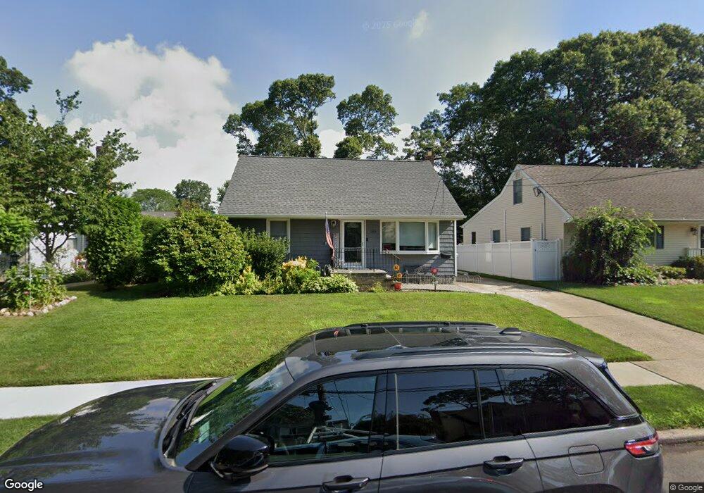 2009 Sherman Ave, Merrick, NY 11566 - photo 1