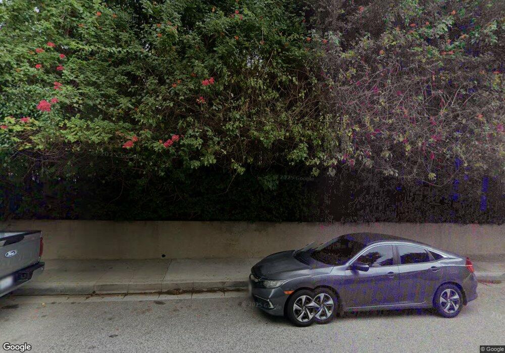 1010 Cove Way, Beverly Hills, CA 90210 - photo 1