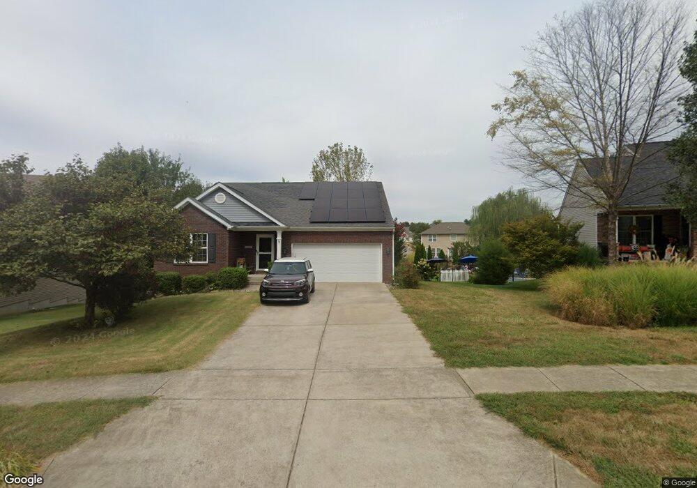10202 Hornbeam Blvd, Louisville, KY 40228 - photo 1