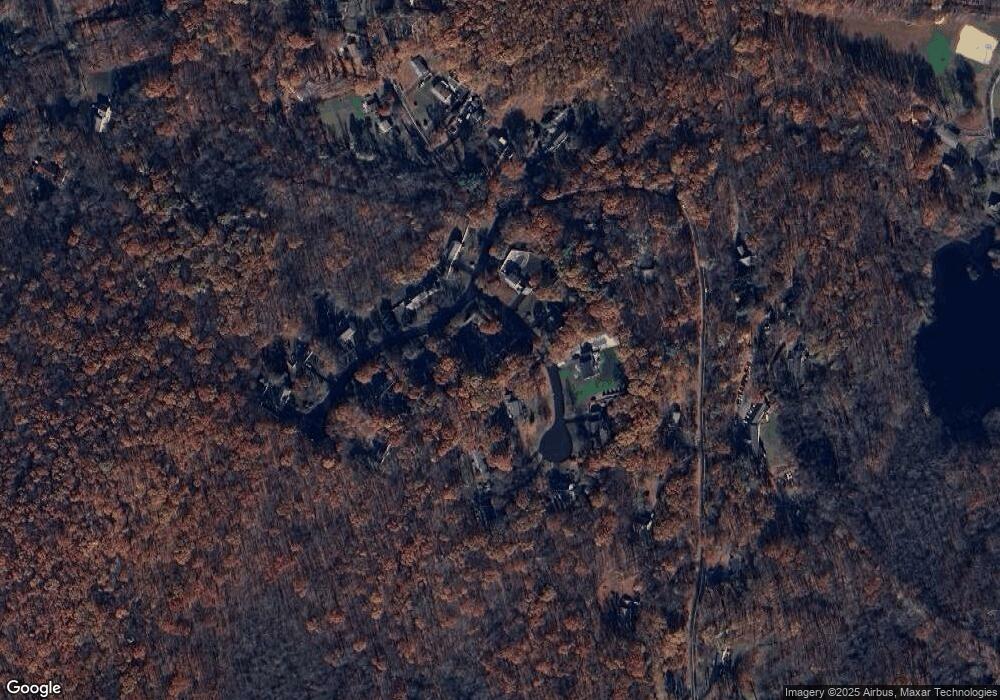 4 Overlook Ct, Waterbury, CT 06712 - photo 1