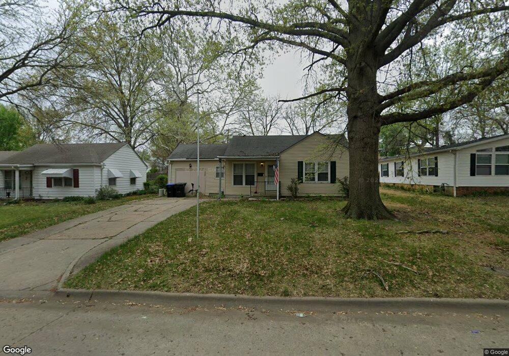 1222 SW Watson Ave, Topeka, KS 66604 - photo 1