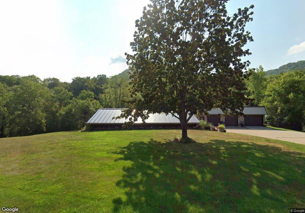 285 Valleyview Rd, Dakota, MN 55925 - photo 1