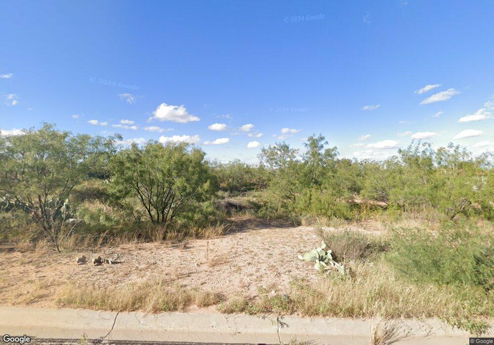 906 W 8th St, Big Spring, TX 79720 - photo 1