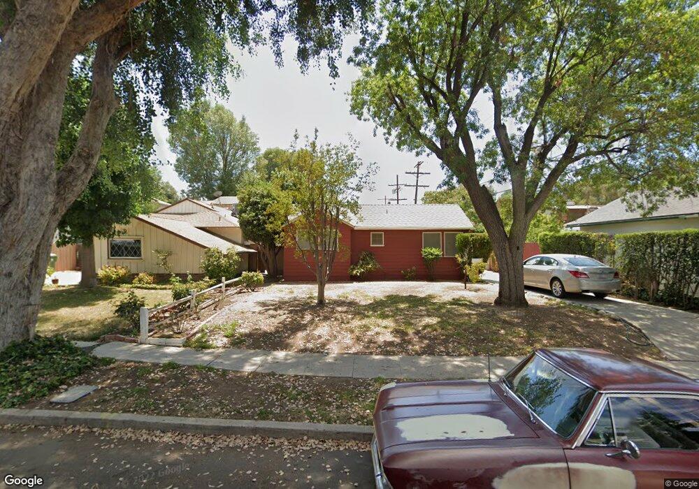 21322 De la Osa St, Woodland Hills, CA 91364 - photo 1