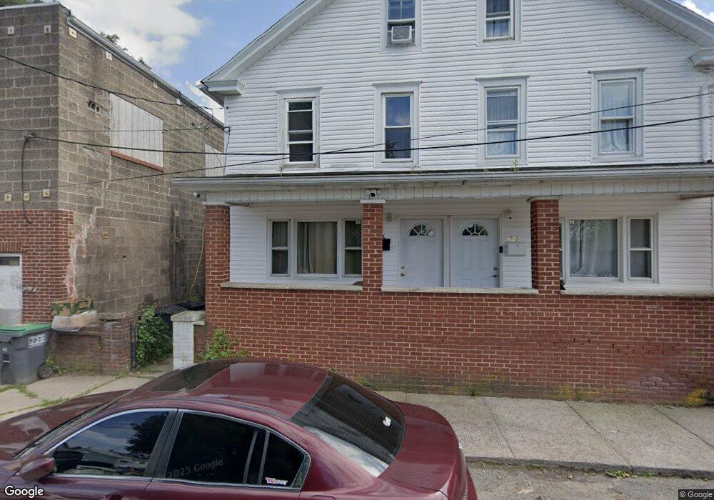 618 W 10th St, Hazleton, PA 18201 - photo 1