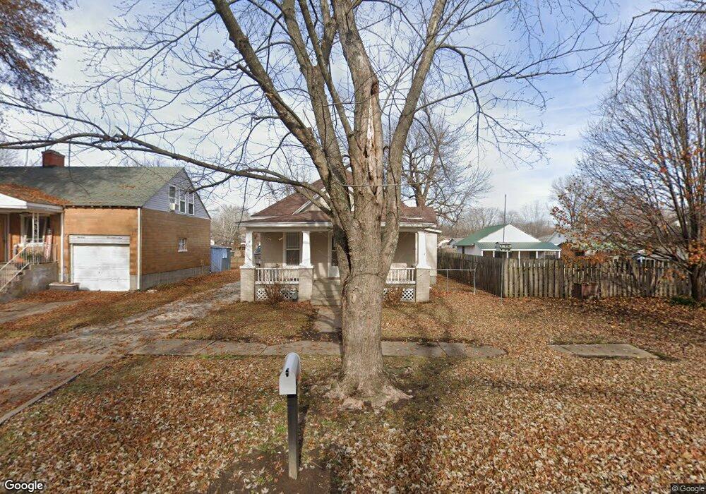 1413 Thornton Ave, Parsons, KS 67357 - photo 1