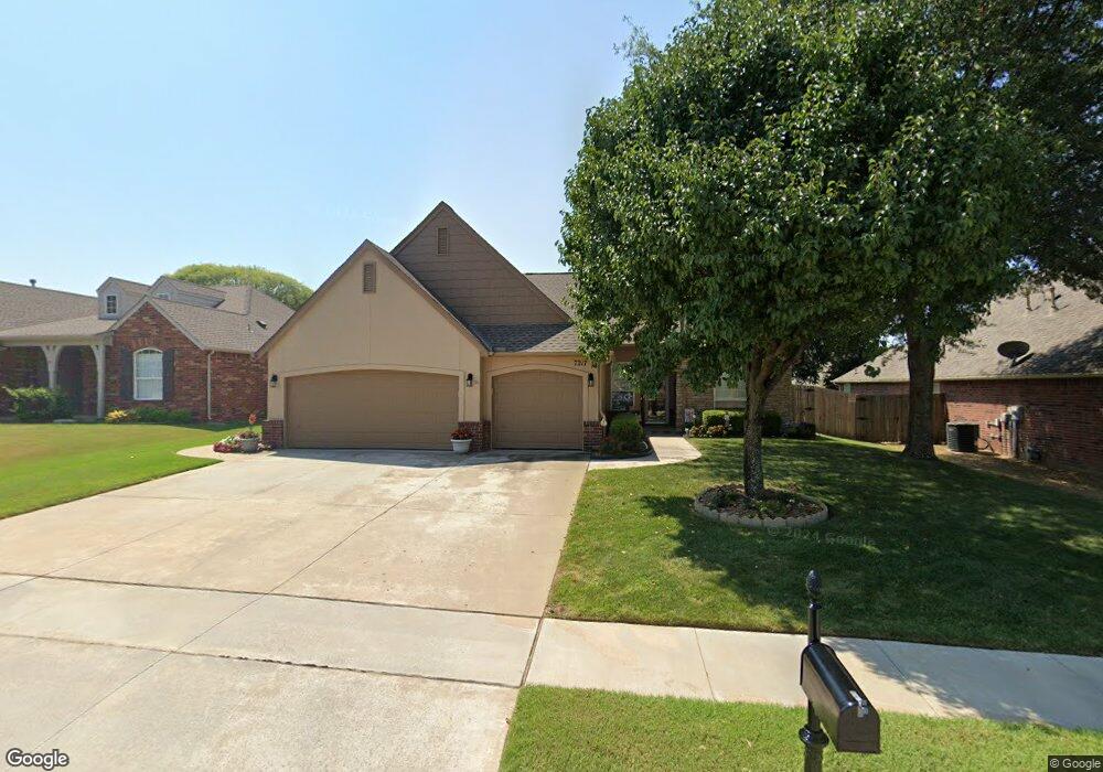 7217 E Jackson St, Broken Arrow, OK 74014 - photo 1