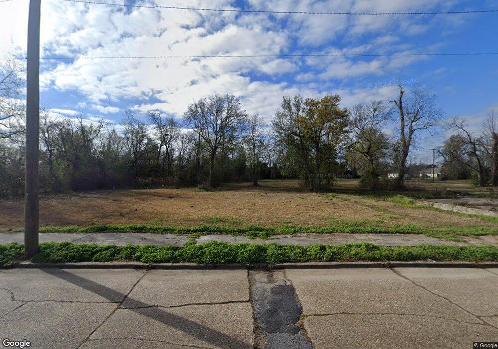 1020 S Railroad Ave, Lake Charles, LA 70601 - photo 1