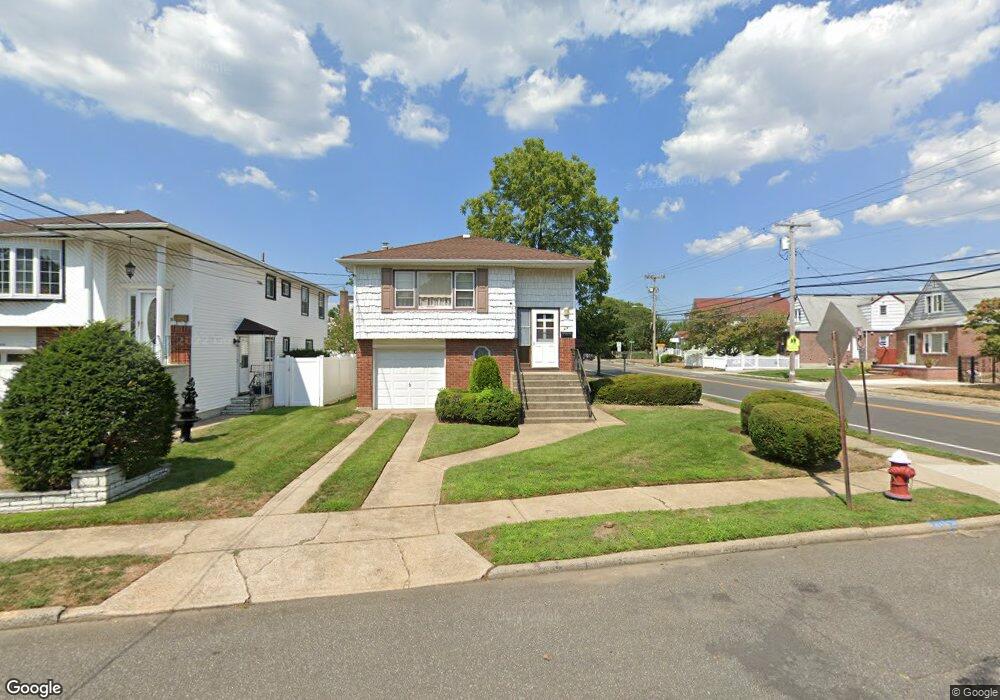 43 W Euclid St, Valley Stream, NY 11580 - photo 1