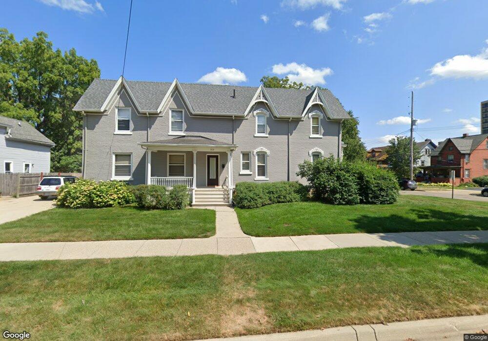 302 N Sycamore St, Lansing, MI 48933 - photo 1