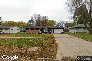 907 S Carroll St, Rock Rapids, IA 51246