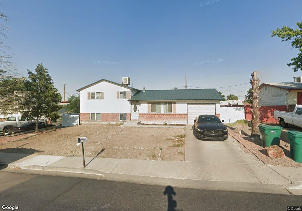 4209 Queens Way Dr, Farmington, NM 87402 - photo 1