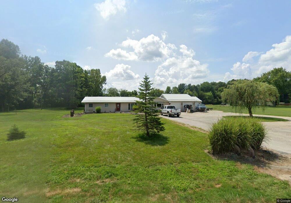 331 E Markle Rd, Huntington, IN 46750 - photo 1