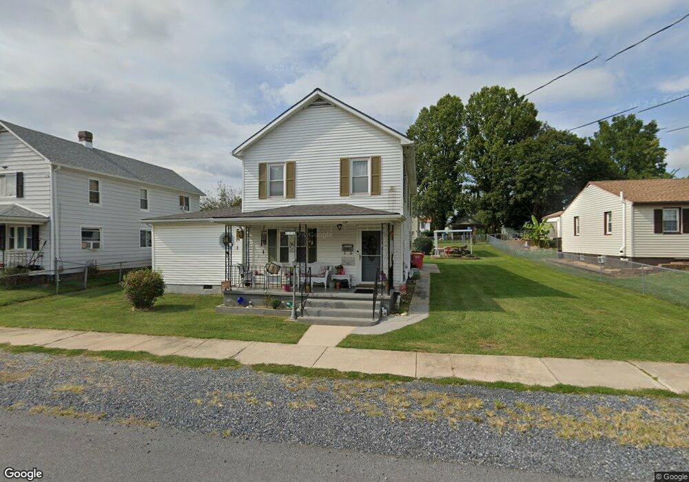 114 W 6th Ave, Ranson, WV 25438 - photo 1