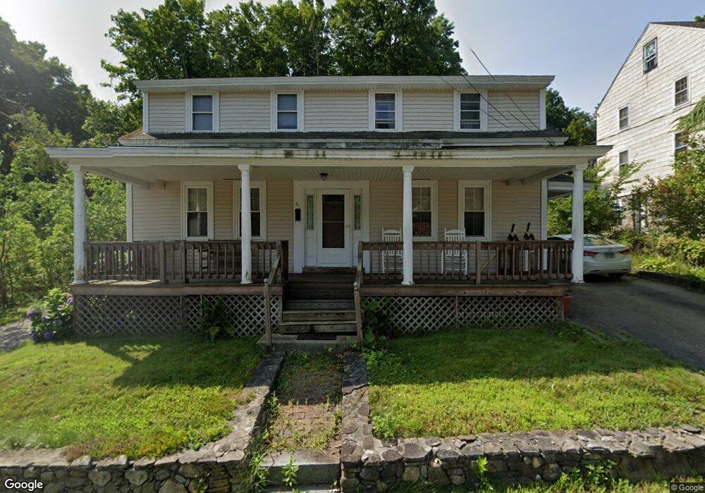 41 Elm St, Newmarket, NH 03857 - photo 1