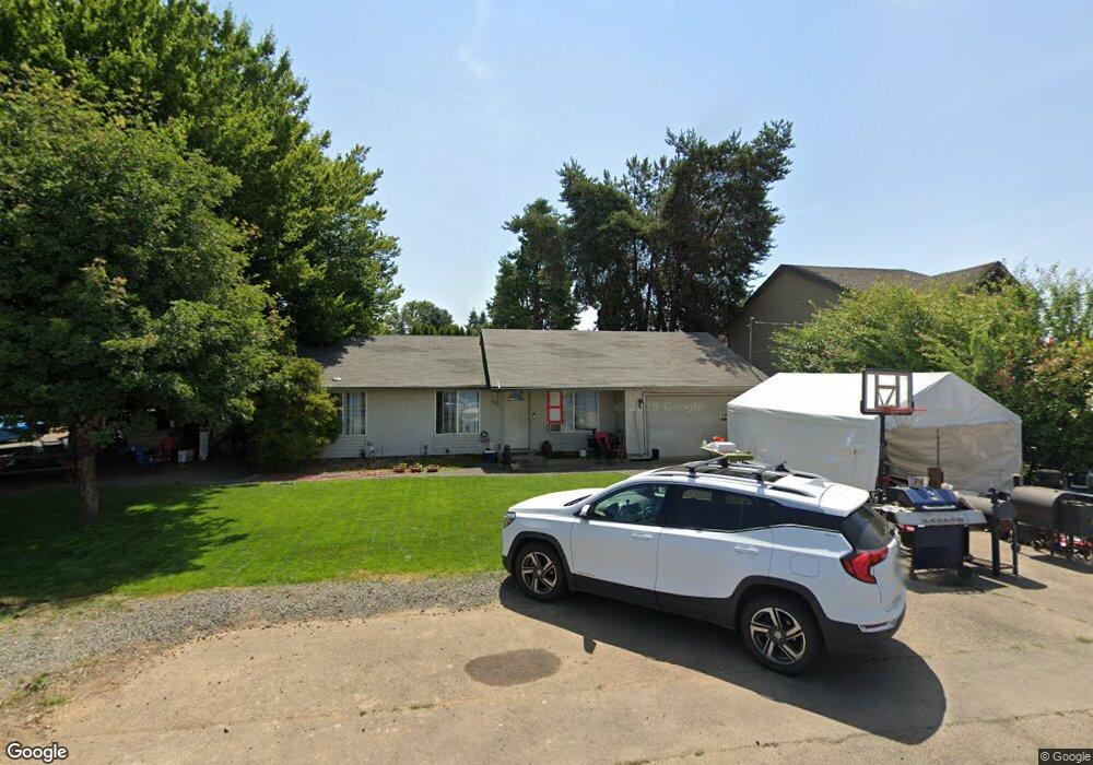 839 SE Maple St, Dundee, OR 97115 - photo 1