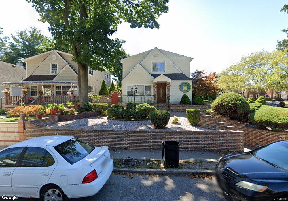 8004 247th St, Jamaica, NY 11426 - photo 1