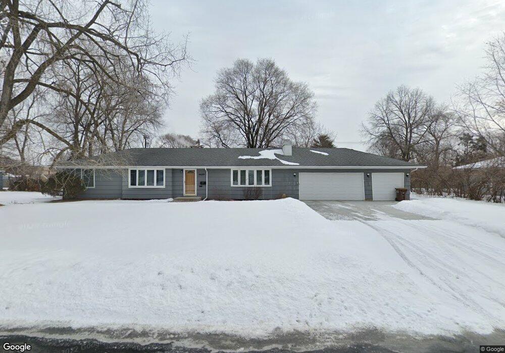 9029 Colfax Ave S, Bloomington, MN 55420 - photo 1