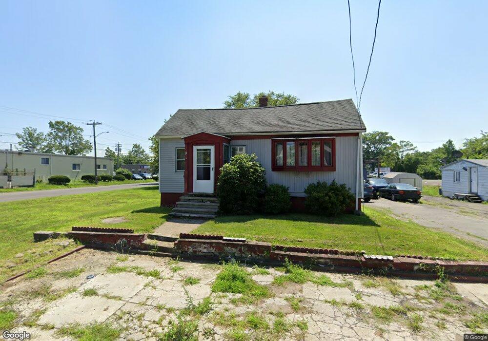 5 Wellington St, Stratford, CT 06615 - photo 1