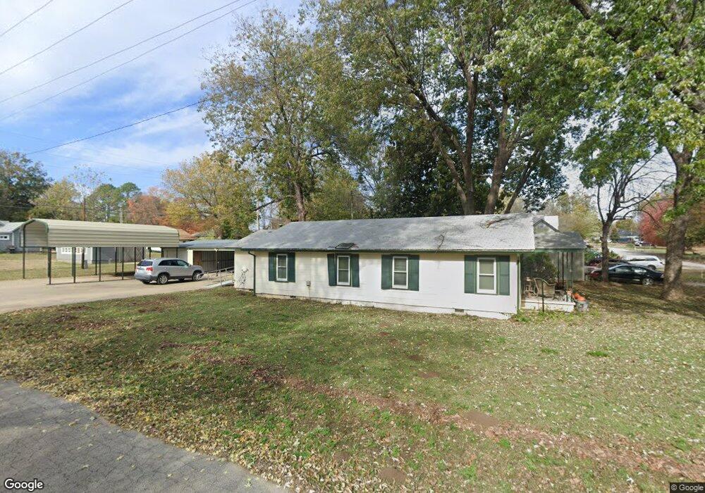 200 N Vine Ave, Cleveland, OK 74020 - photo 1