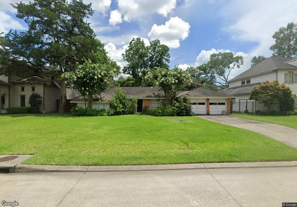 8709 Cedardale Dr, Houston, TX 77055 - photo 1