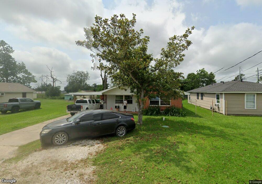 320 Beaugh Rd, Lake Charles, LA 70607 - photo 1