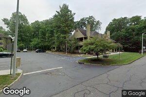 2902 Ridgefield Ct, Helmetta, NJ 08828