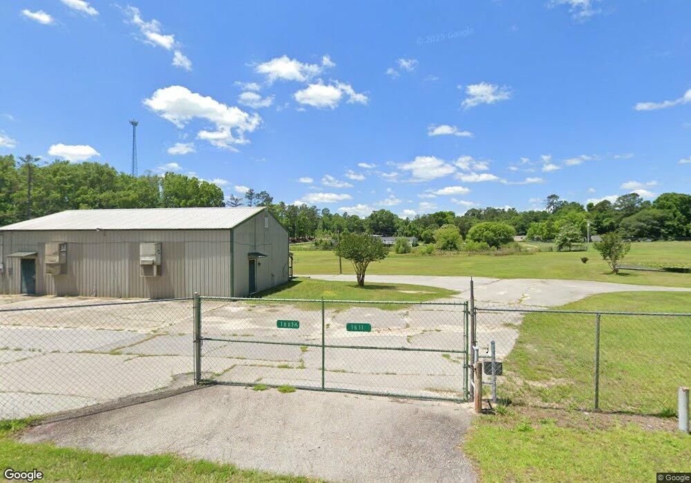 1611 Wilson St, Camden, SC 29020 - photo 1