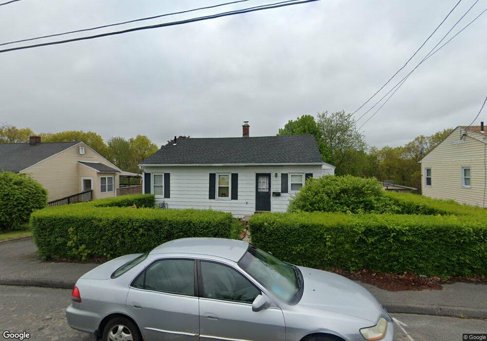 208 Birch St, Waterbury, CT 06704 - photo 1