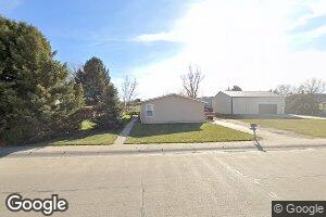 829 W 6th St, Chadron, NE 69337