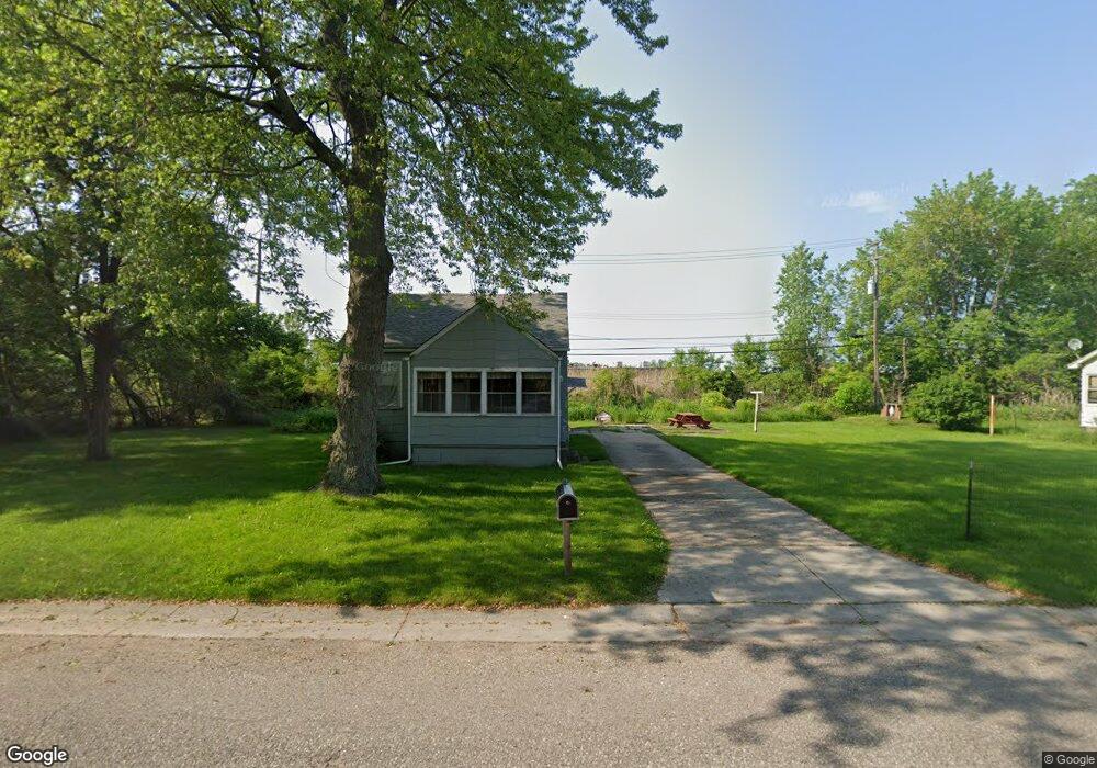 2517 Chestnut St, Port Huron, MI 48060 - photo 1