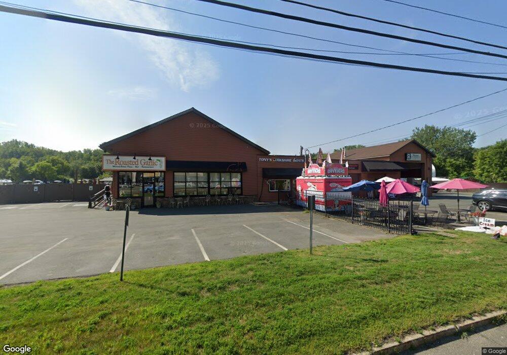 483 W Housatonic St, Pittsfield, MA 01201 - photo 1