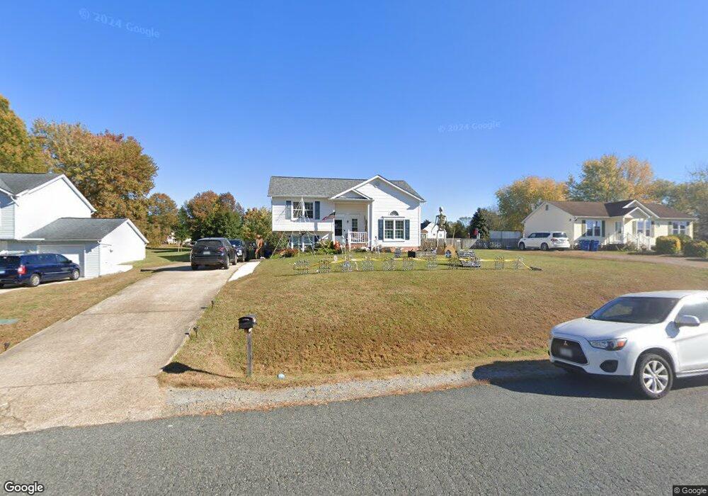 11511 Hampstead Dr, Fredericksburg, VA 22407 - photo 1