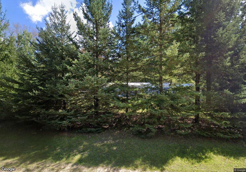 270 N Athey Ave, Gladwin, MI 48624 - photo 1