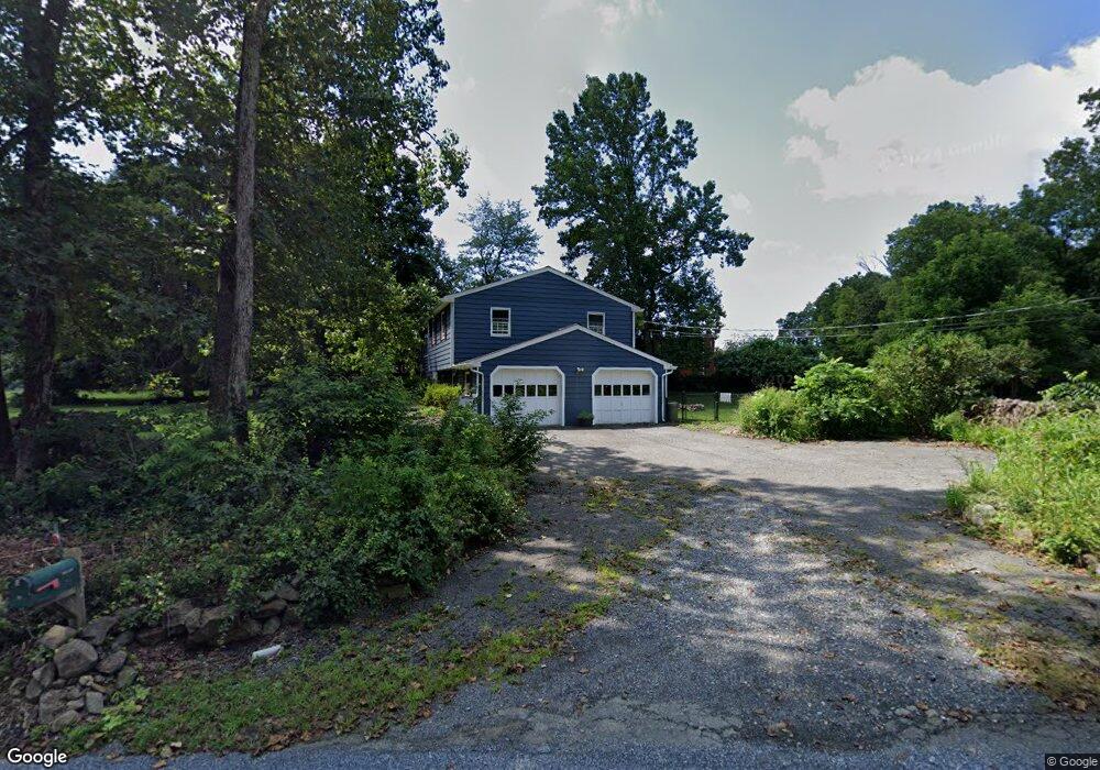 11 Dennis Rd, Bloomsbury, NJ 08804 - photo 1