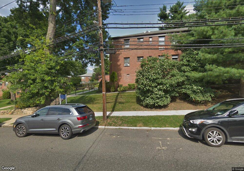 137 Beacon Hill Dr unit G13, Dobbs Ferry, NY 10522 - photo 1