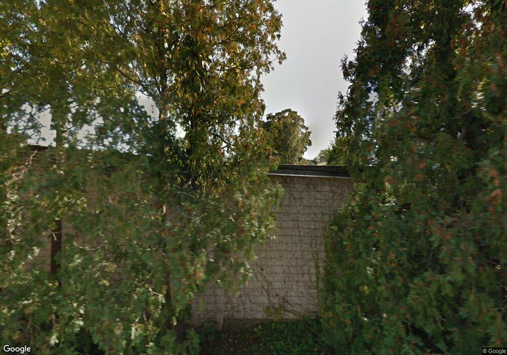 19 Weaver Ave, Newport, RI 02840 - photo 1