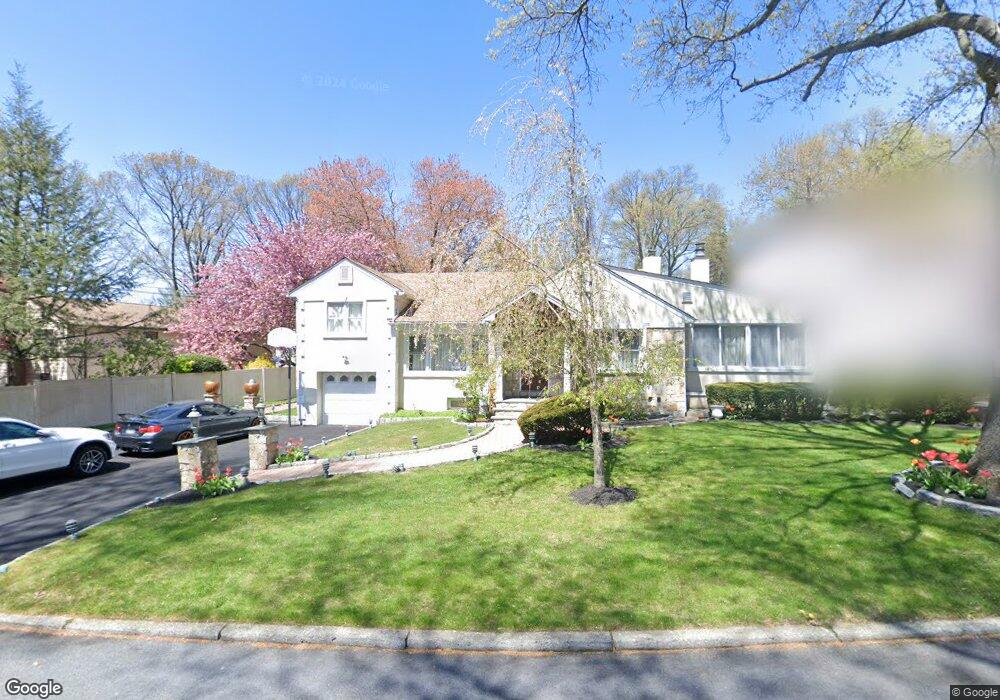 7 Nimitz Rd, Yonkers, NY 10710 - photo 1